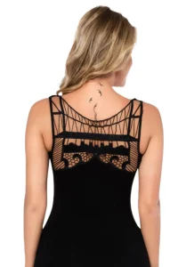 Zarif ve Göz Alıcı: Dantel Tasarımlı Kadın Atlet-2470